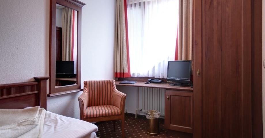 柯南尼伽尔尼酒店 波茨坦 客房 照片